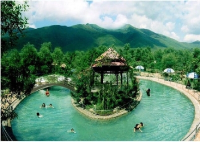 Suối khoáng nóng Thanh Tân