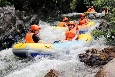 Trượt thác Hòa Phú Thành